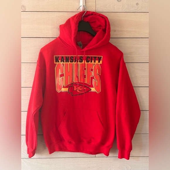 Gildan Other - Gildan Red Graphic Hoodie Kansas City Chiefs